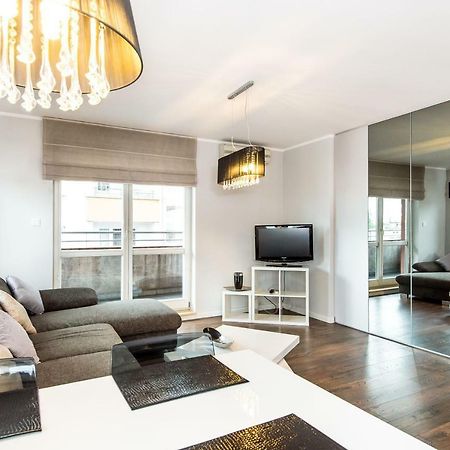 Super-Apartamenty Targi Poznanskie Kültér fotó